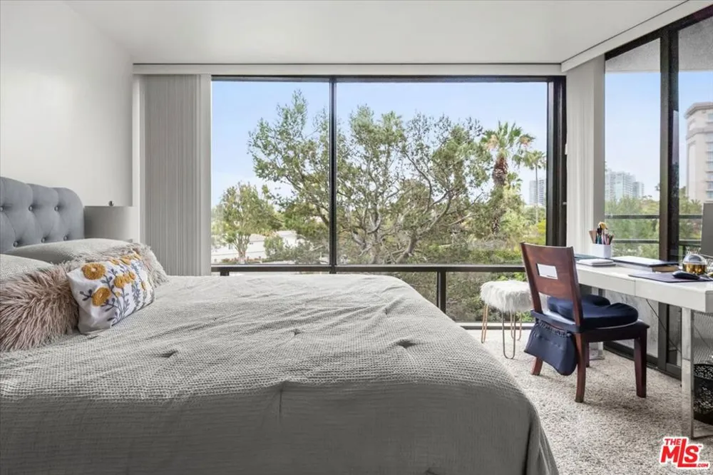 4337 Marina City Drive #147 Marina del Rey, CA 90292