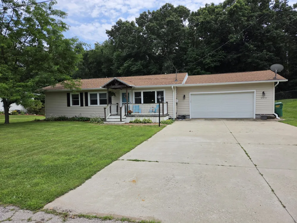 27853 Burmax Park Dowagiac, MI 49047