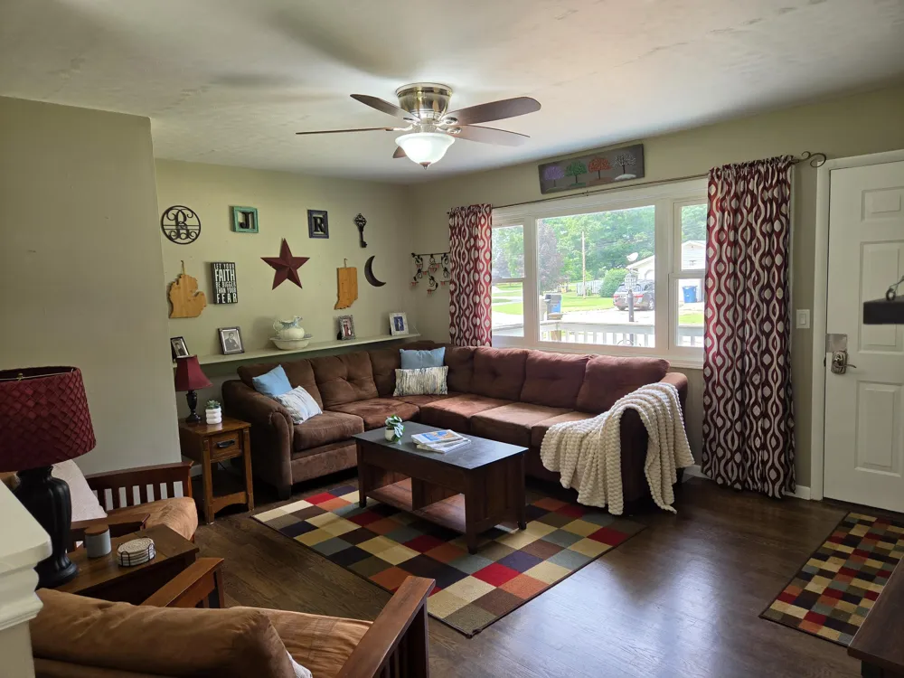 27853 Burmax Park Dowagiac, MI 49047