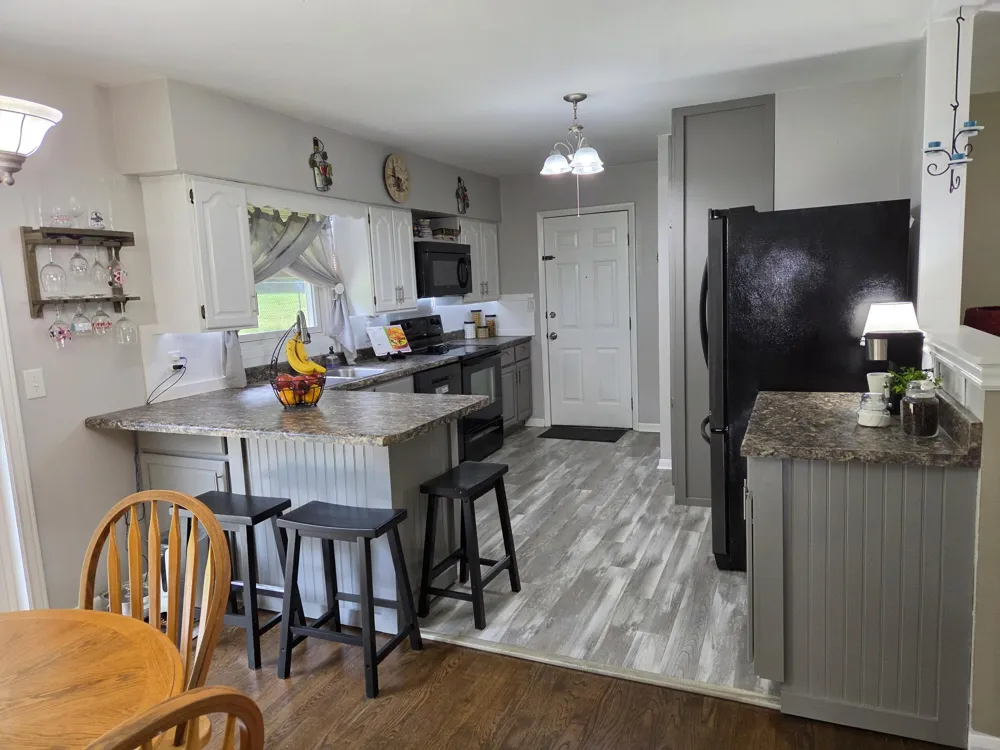 27853 Burmax Park Dowagiac, MI 49047