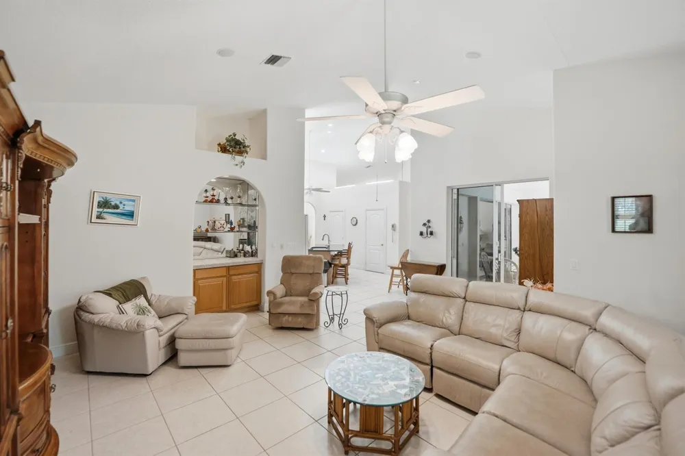 2305 Winding Creek Lane Fort Pierce, FL 34981