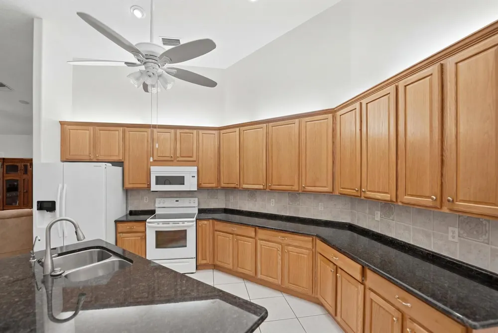 2305 Winding Creek Lane Fort Pierce, FL 34981