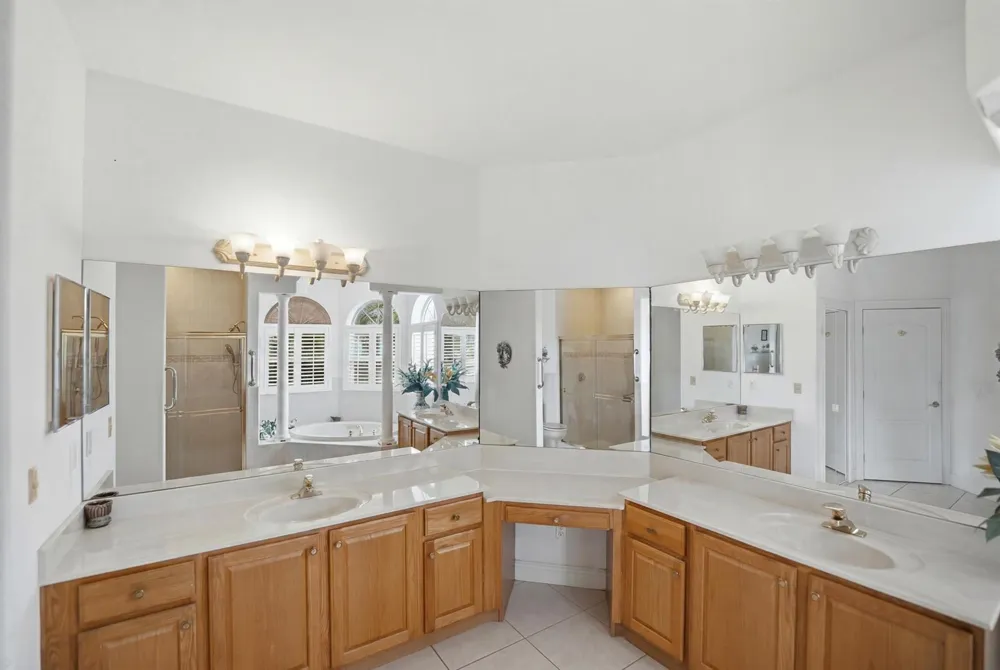 2305 Winding Creek Lane Fort Pierce, FL 34981