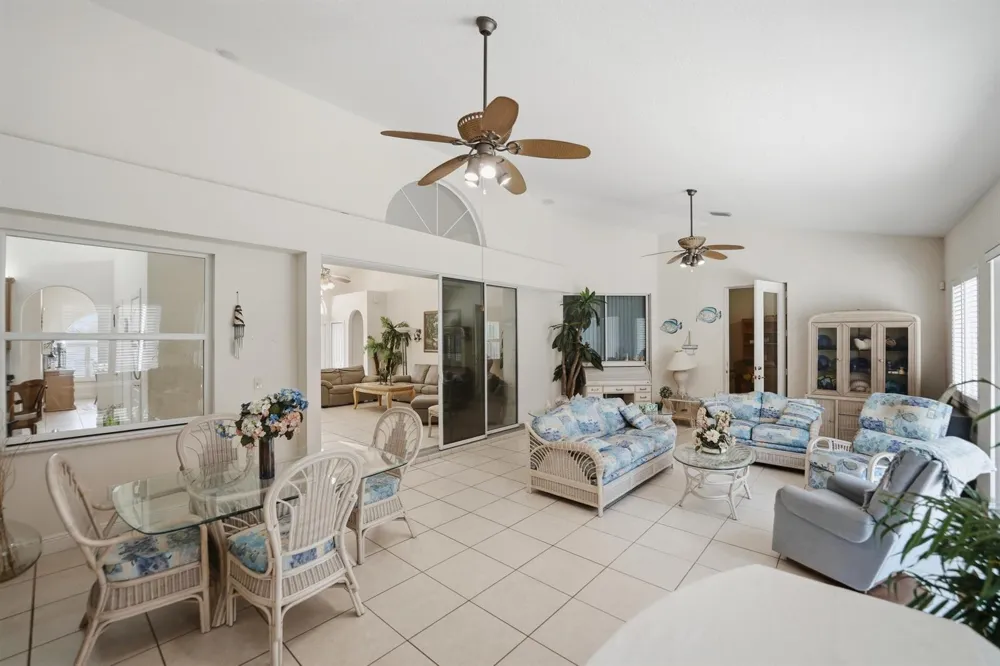 2305 Winding Creek Lane Fort Pierce, FL 34981