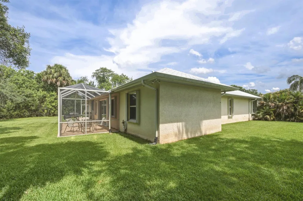 2305 Winding Creek Lane Fort Pierce, FL 34981