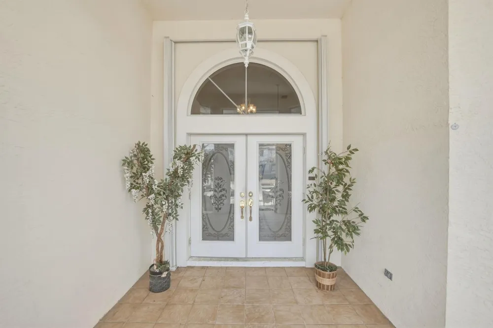 2305 Winding Creek Lane Fort Pierce, FL 34981