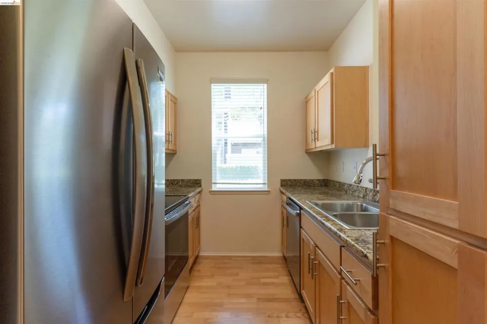 211 Bayside Ct Richmond, CA 94804