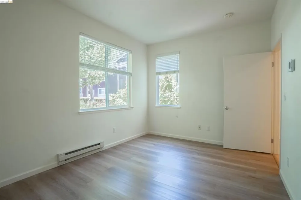 211 Bayside Ct Richmond, CA 94804