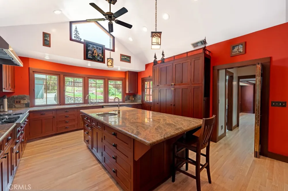 89 E Alegria Sierra Madre, CA 91024