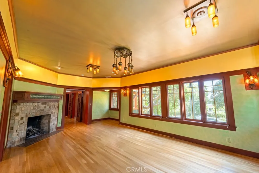 89 E Alegria Sierra Madre, CA 91024