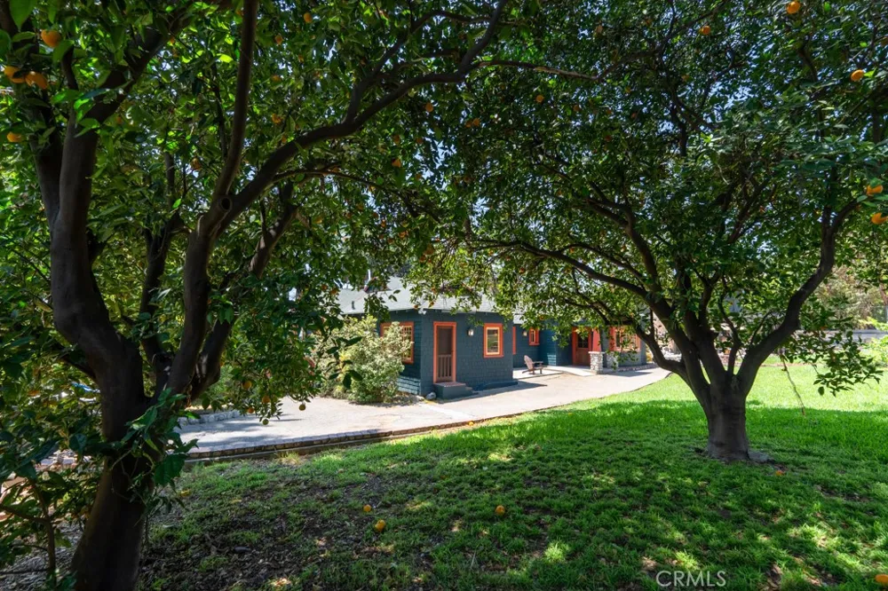 89 E Alegria Sierra Madre, CA 91024