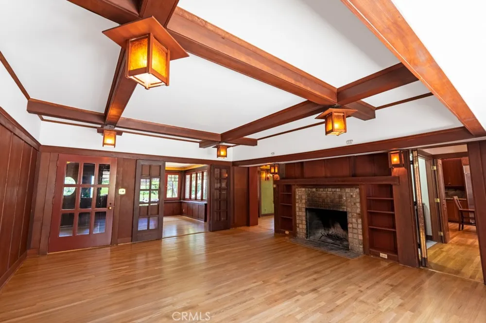 89 E Alegria Sierra Madre, CA 91024