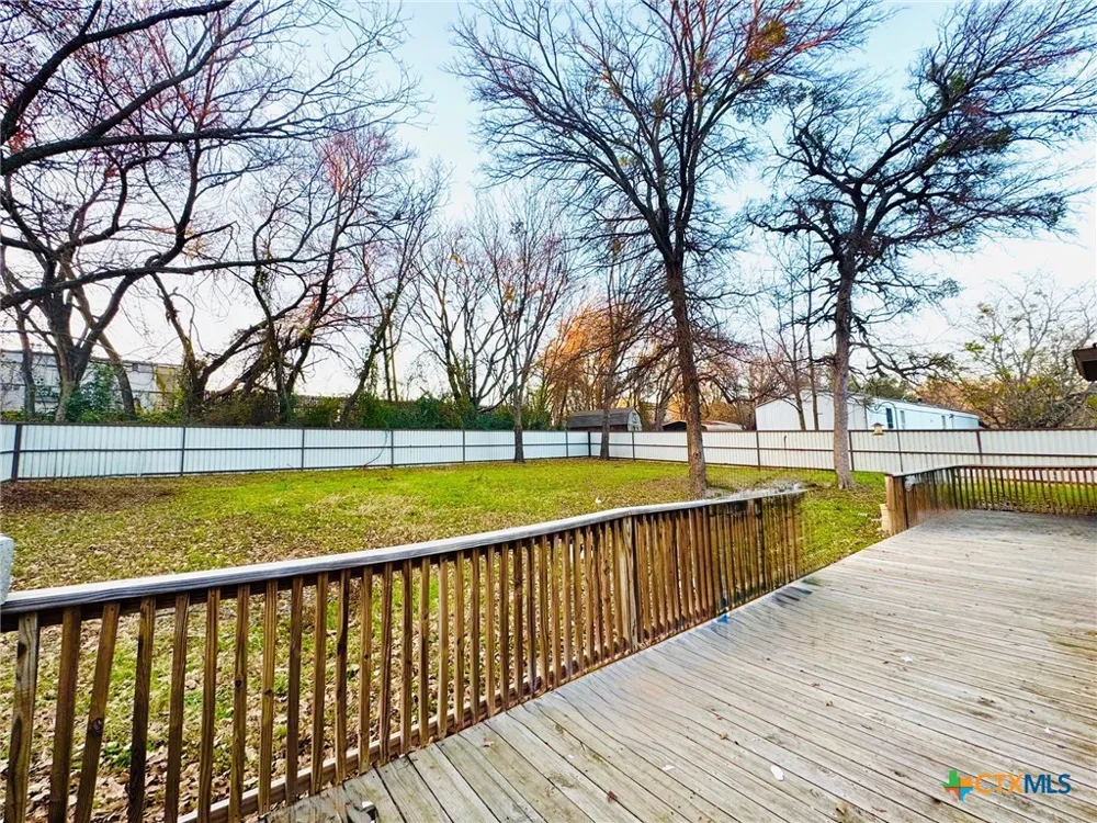 817 S Bell Street Hamilton, TX 76531
