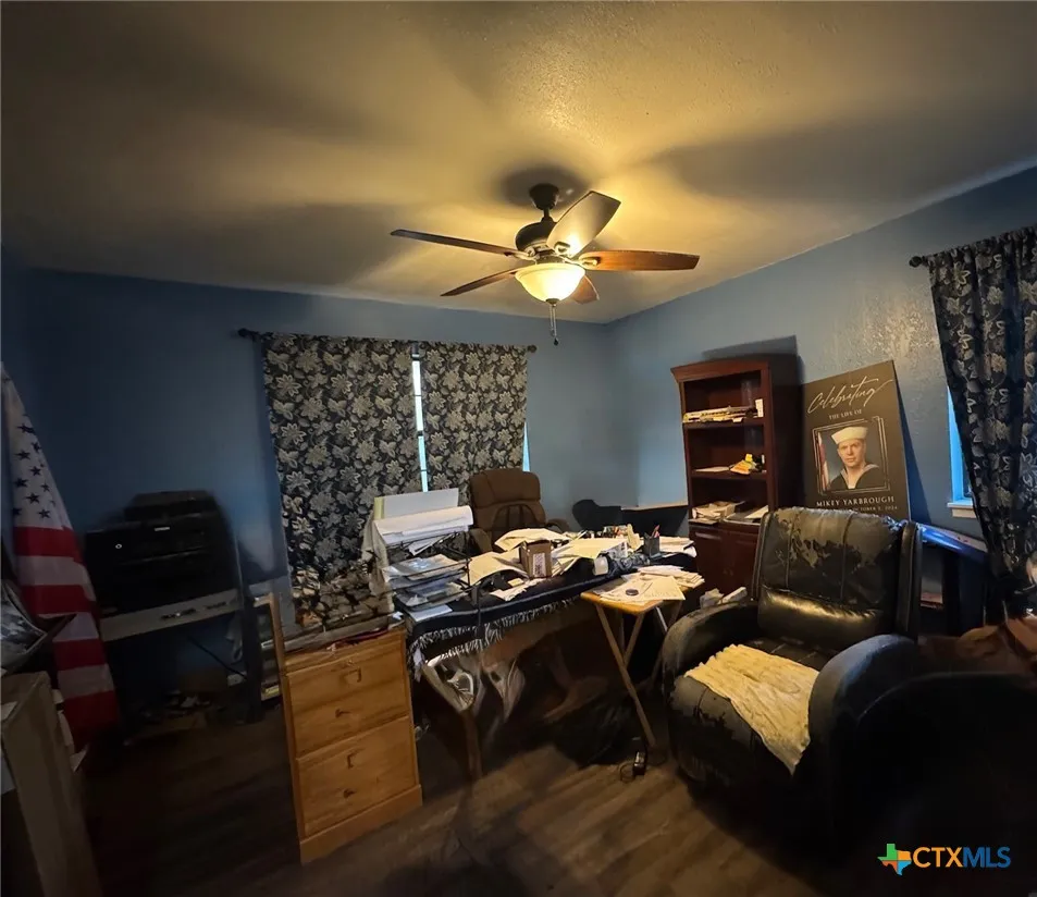 817 S Bell Street Hamilton, TX 76531