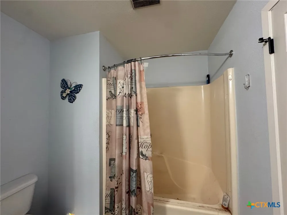 817 S Bell Street Hamilton, TX 76531