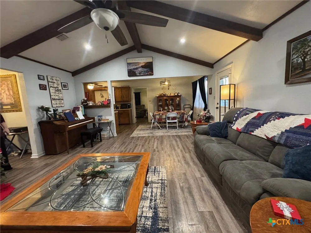 817 S Bell Street Hamilton, TX 76531