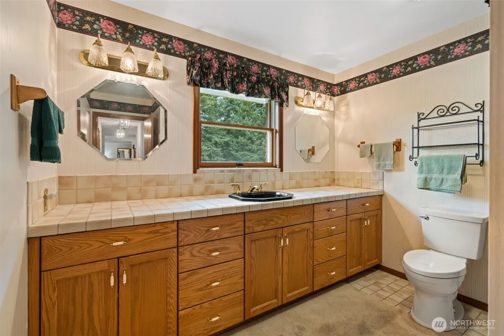 251 John Road Chehalis, WA 98532