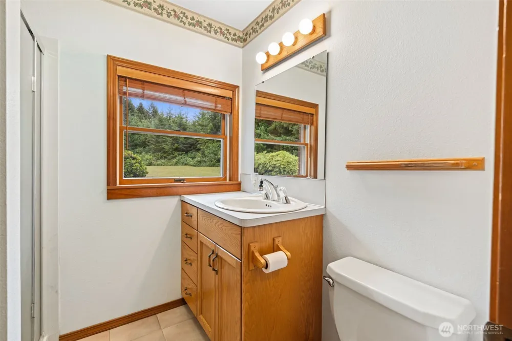 251 John Road Chehalis, WA 98532
