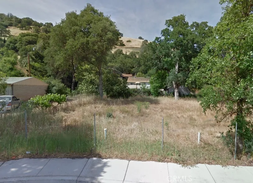 12474 The Plaza Clearlake Oaks, CA 95423