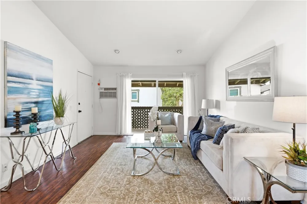 23292 Orange Avenue #6 Lake Forest, CA 92630