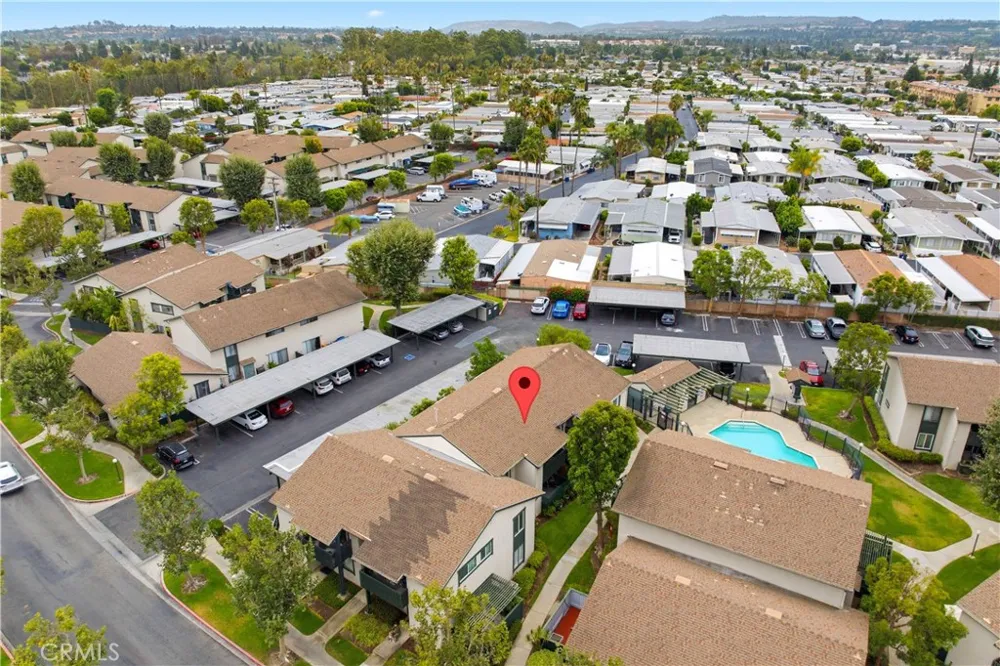23292 Orange Avenue #6 Lake Forest, CA 92630