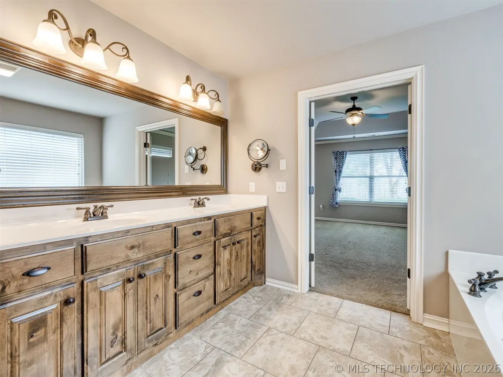 12318 E 69th Street Owasso, OK 74055