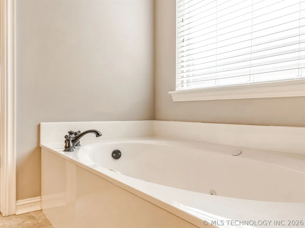 12318 E 69th Street Owasso, OK 74055