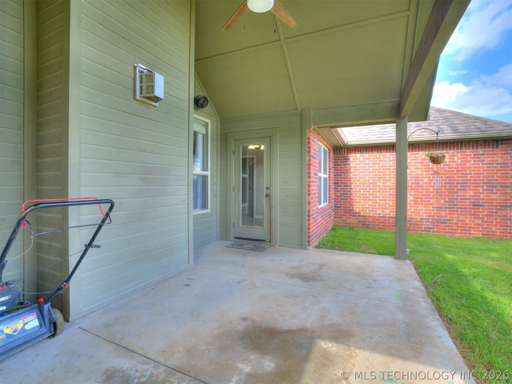 12318 E 69th Street Owasso, OK 74055