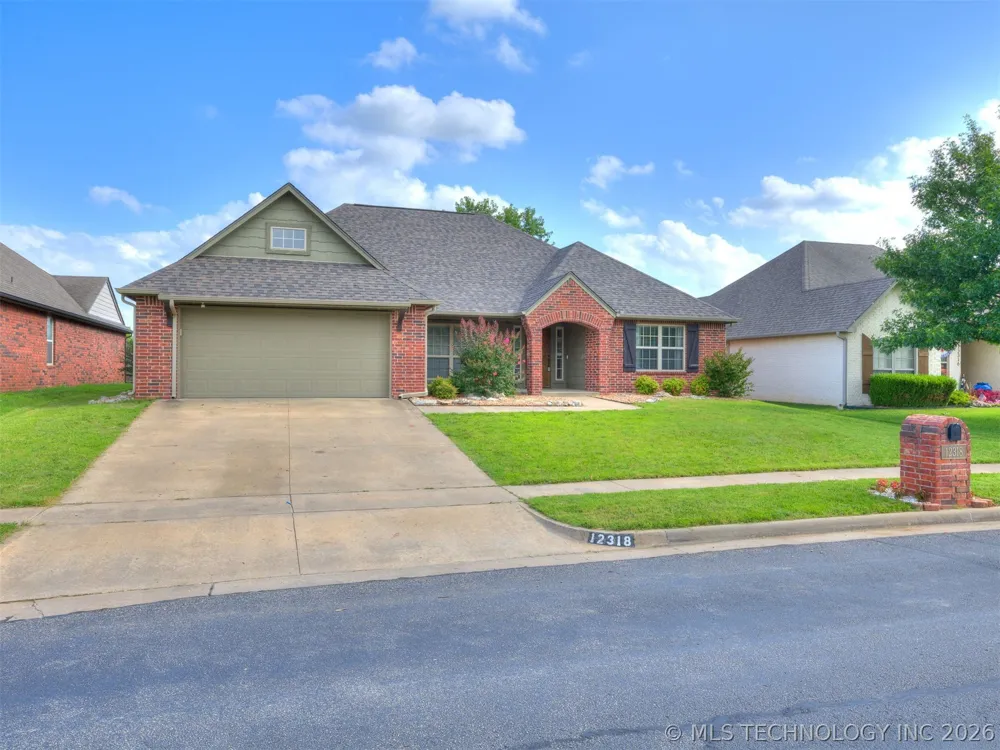 12318 E 69th Street Owasso, OK 74055