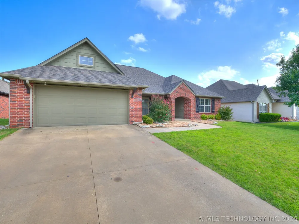 12318 E 69th Street Owasso, OK 74055