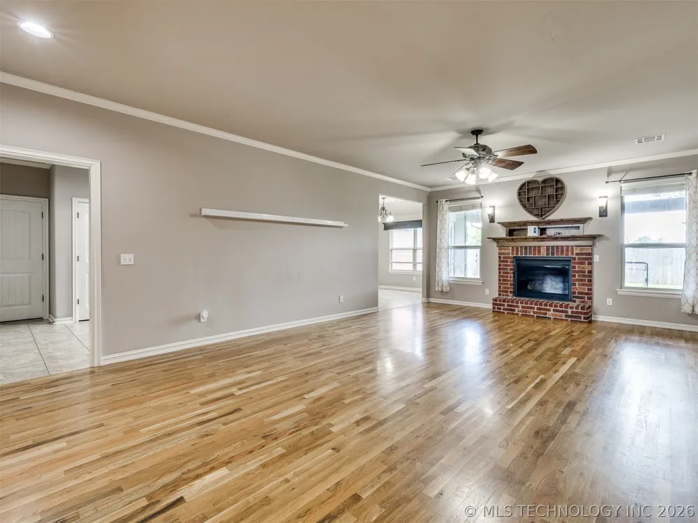 12318 E 69th Street Owasso, OK 74055