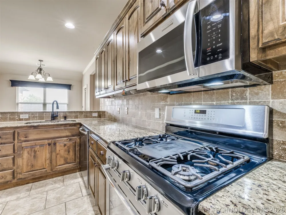 12318 E 69th Street Owasso, OK 74055