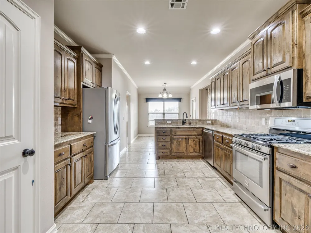 12318 E 69th Street Owasso, OK 74055