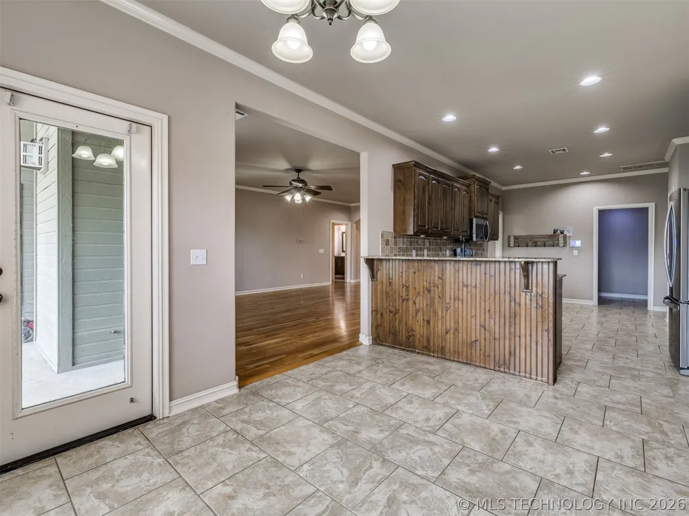 12318 E 69th Street Owasso, OK 74055
