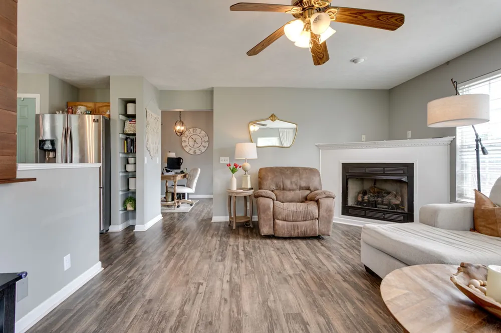 6003 Hill Cir Bon Aqua, TN 37025