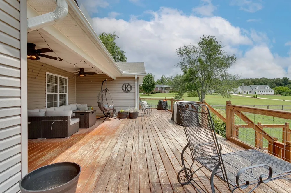 6003 Hill Cir Bon Aqua, TN 37025