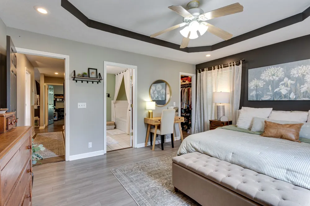 6003 Hill Cir Bon Aqua, TN 37025