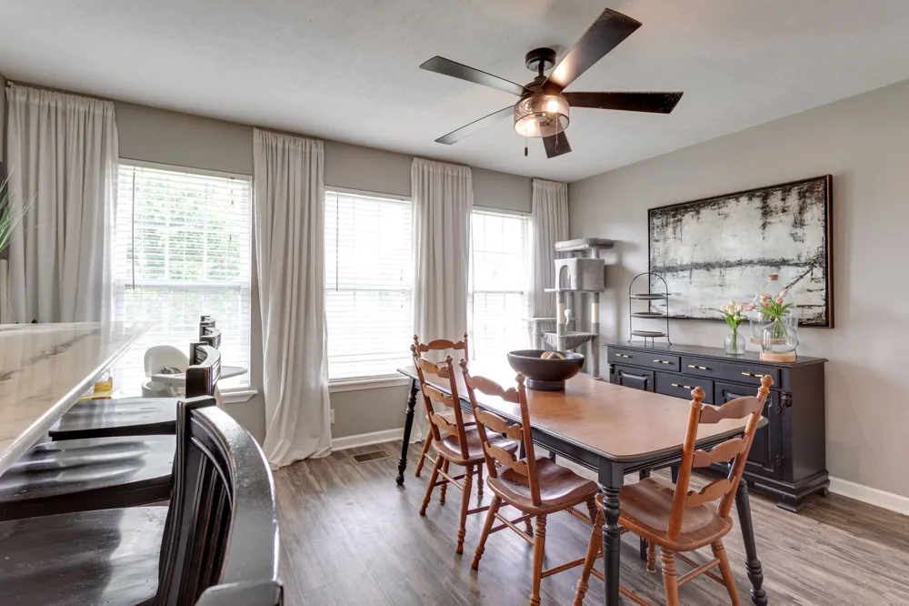 6003 Hill Cir Bon Aqua, TN 37025
