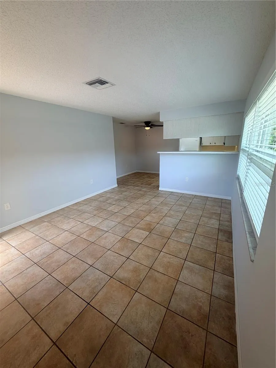 6050 CHESHAM DRIVE #5 New Port Richey, FL 34653