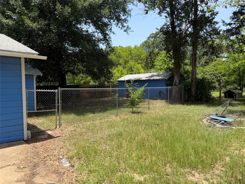 305 E Pliler Precise Road Longview, TX 75605