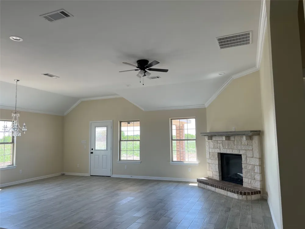 8008 County Road 1058 Rice, TX 75155