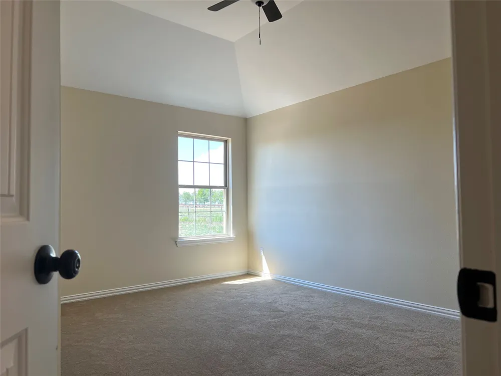 8008 County Road 1058 Rice, TX 75155