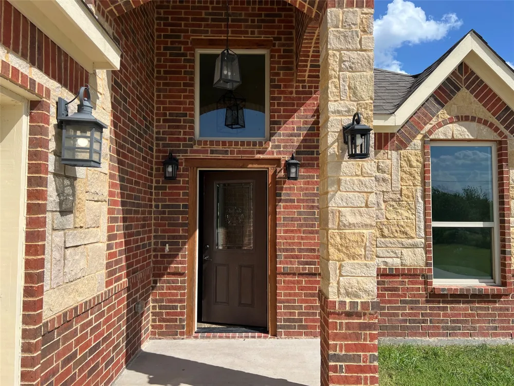 8008 County Road 1058 Rice, TX 75155