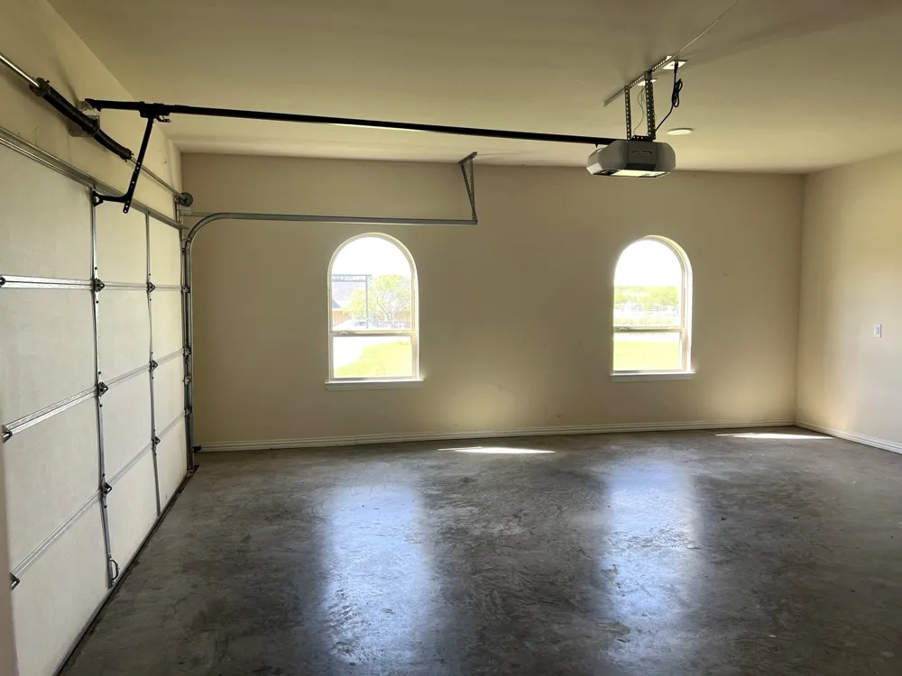 8008 County Road 1058 Rice, TX 75155