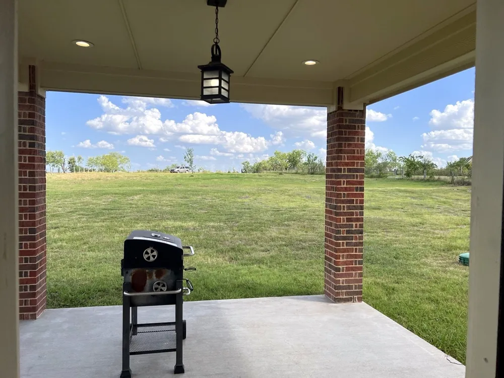 8008 County Road 1058 Rice, TX 75155