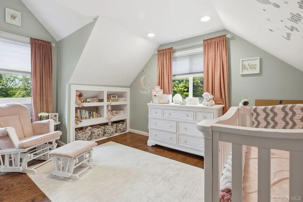 12 Logwynn Lane Cortlandt Manor, NY 10567