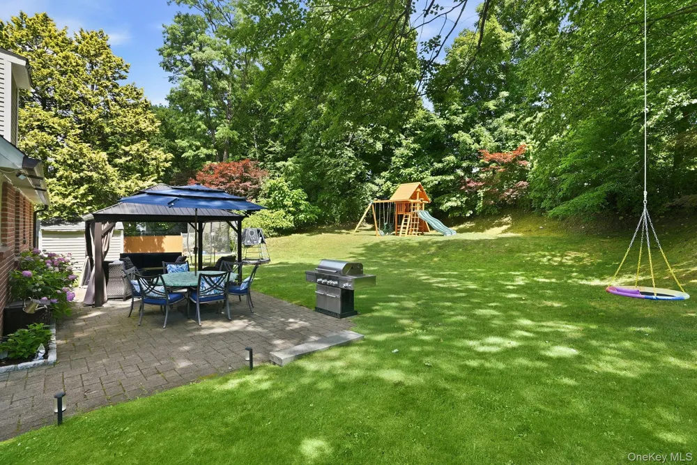 12 Logwynn Lane Cortlandt Manor, NY 10567