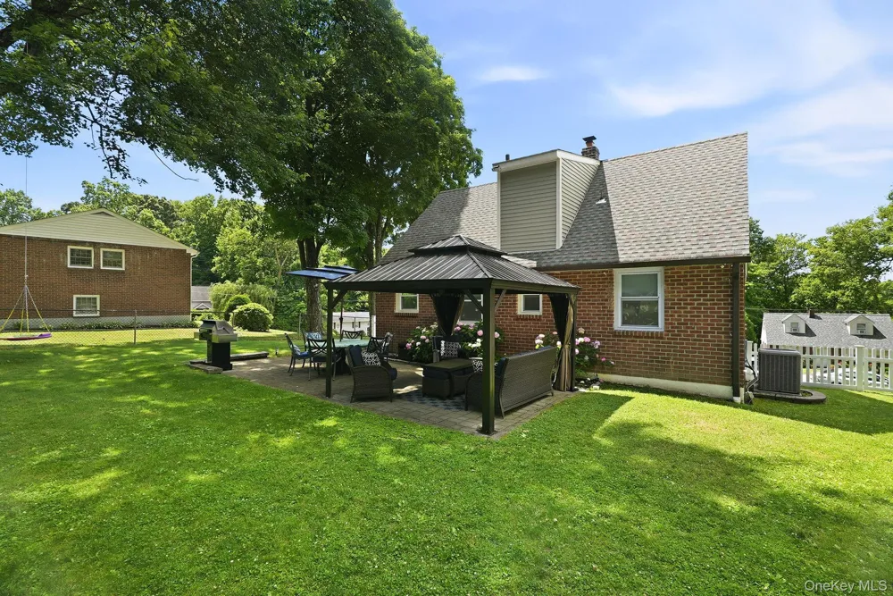 12 Logwynn Lane Cortlandt Manor, NY 10567