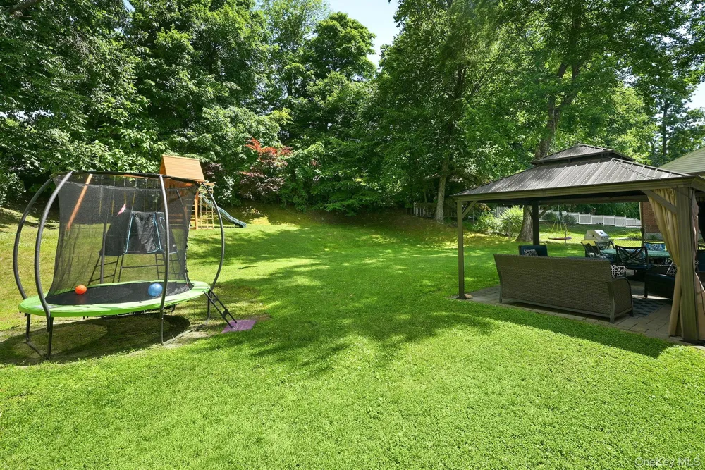 12 Logwynn Lane Cortlandt Manor, NY 10567