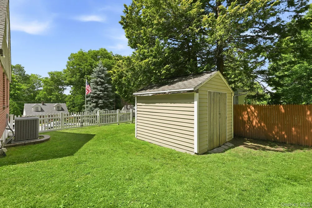 12 Logwynn Lane Cortlandt Manor, NY 10567